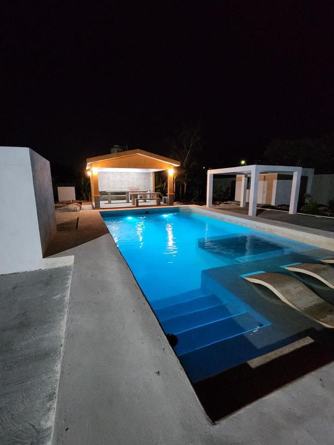 Pergola'S Road House Villa Campeche Bagian luar foto
